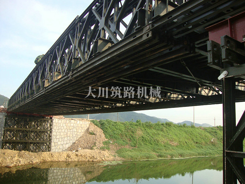 郴州大川筑路機(jī)械有限公司,湖南筑養(yǎng)路工程機(jī)械生產(chǎn)銷售,湖南筑養(yǎng)路工程鋼橋生產(chǎn)銷售